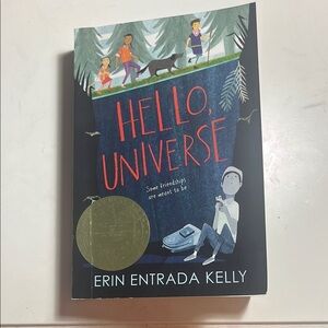 Hello, Universe Book by Erin Entrada Kelly
